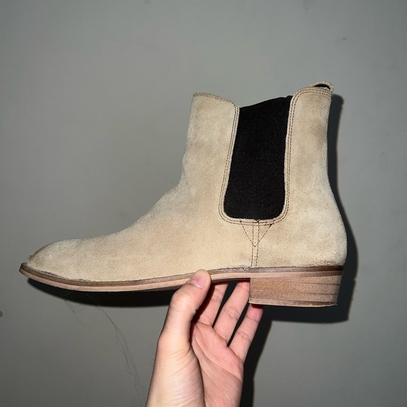 Urban Outfitters Dress Chelsea Boots - Picture 2 of 11